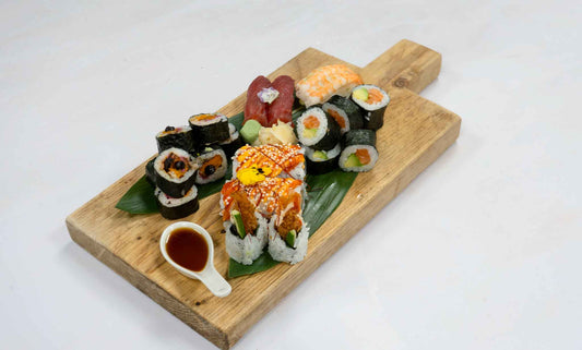 Sushi Selection for Two (28 Pieces)
