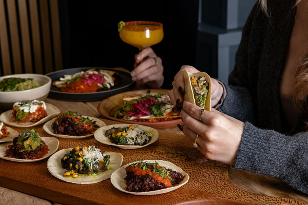 Pulled Chicken Tinga Tacos (4 pieces)