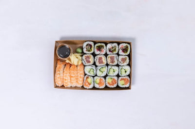 Part of our Little Fish Lite range. Perfect for a quick bite! Contains: Spicy Tuna Maki (4 pieces), Salmon & Avocado Maki (4 pieces), House Pickles Maki (4 pieces), Cucumber Maki (4 pieces) and Ebi Nigiri (4 pieces).