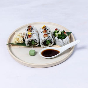 Tender stem broccoli, pickled mustard leaf, cucumber, hijiki, miso aioli and sriracha. 8 pieces.