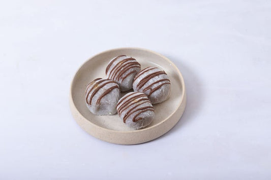 Rich salted caramel sauce in a soft mochi.