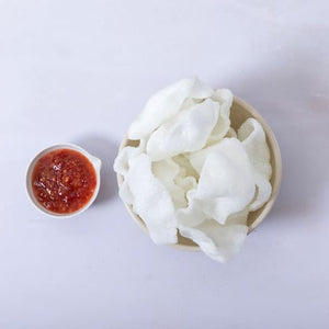 Crispy prawn crackers with a sweet chilli sauce. 